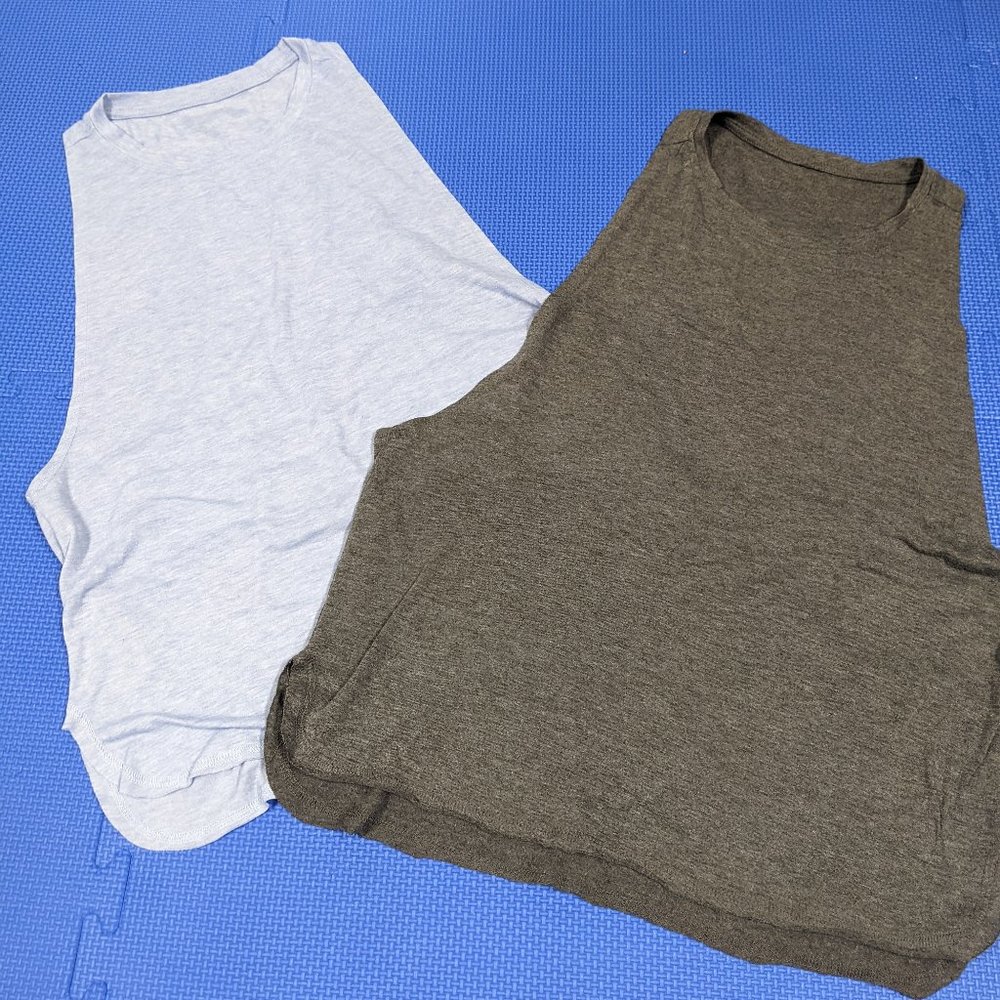 Pair of Women's Workout Muscle Tanks Size S | Gray and Light Blue